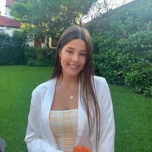 Meet your Posher, Anna